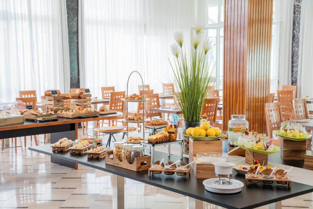 Clipper Hotel Pesaro Kültér fotó