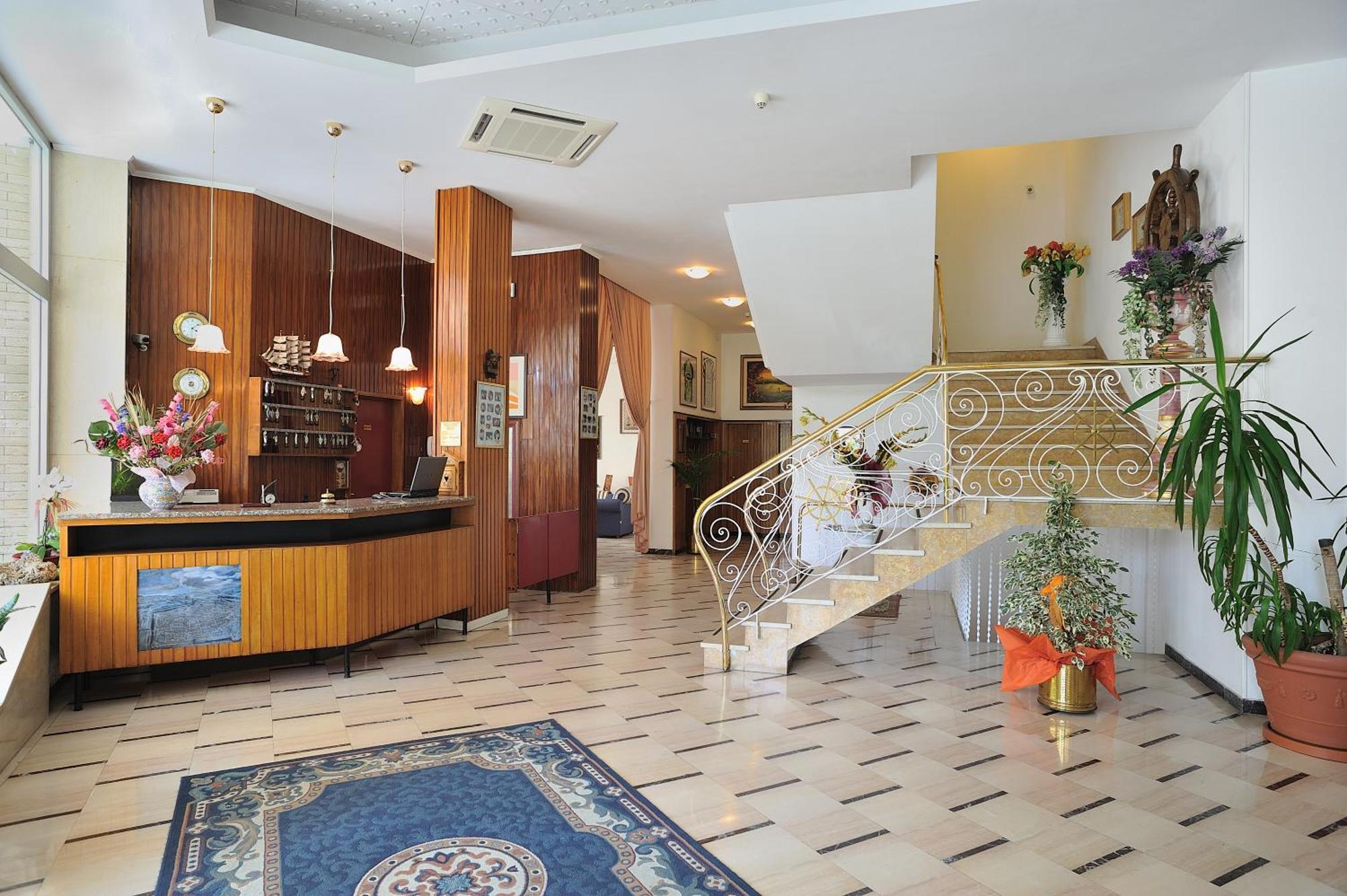Clipper Hotel Pesaro Kültér fotó